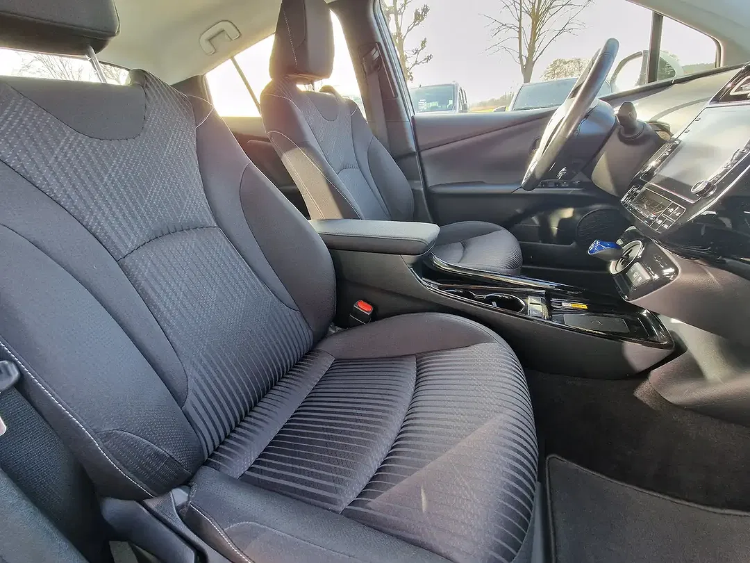 Toyota Prius PHEV Comfort - Thumbnail 10
