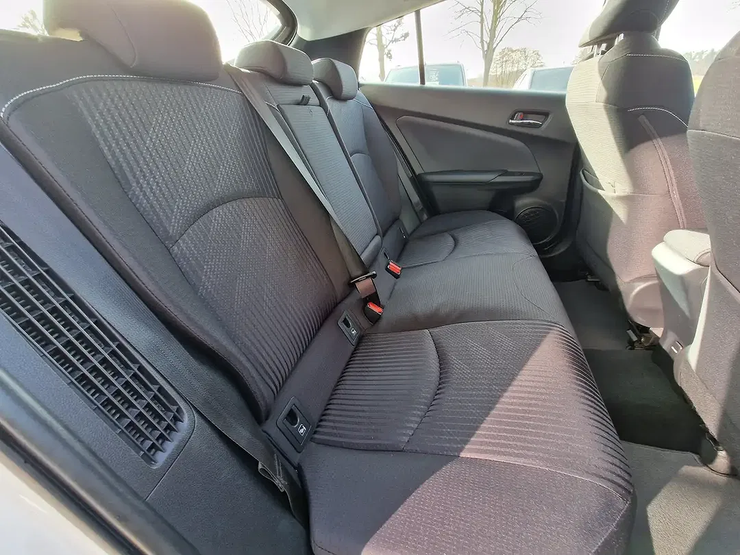 Toyota Prius PHEV Comfort - Thumbnail 11