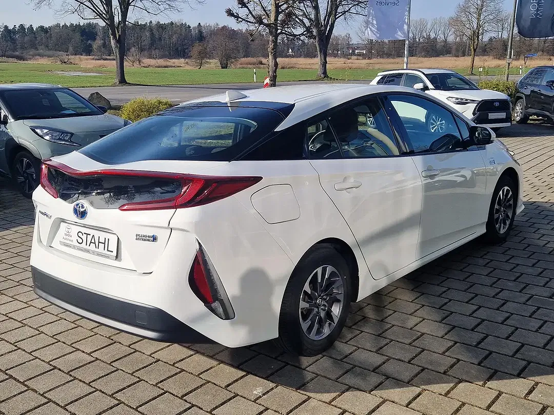 Toyota Prius PHEV Comfort - Thumbnail 7