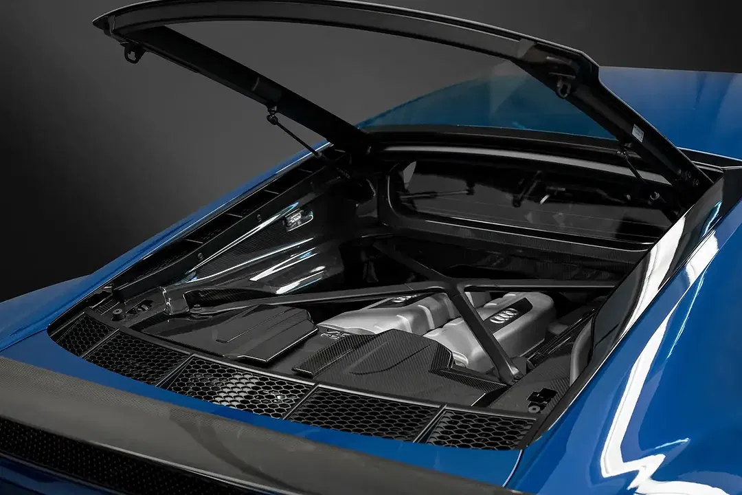 Audi R8 V10 quattro performance Coupe - Thumbnail 8