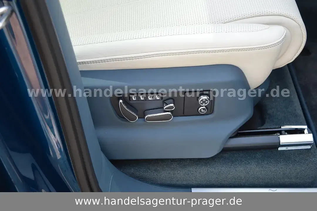 Bentley Bentayga Hybrid 4WD Azure - Thumbnail 14