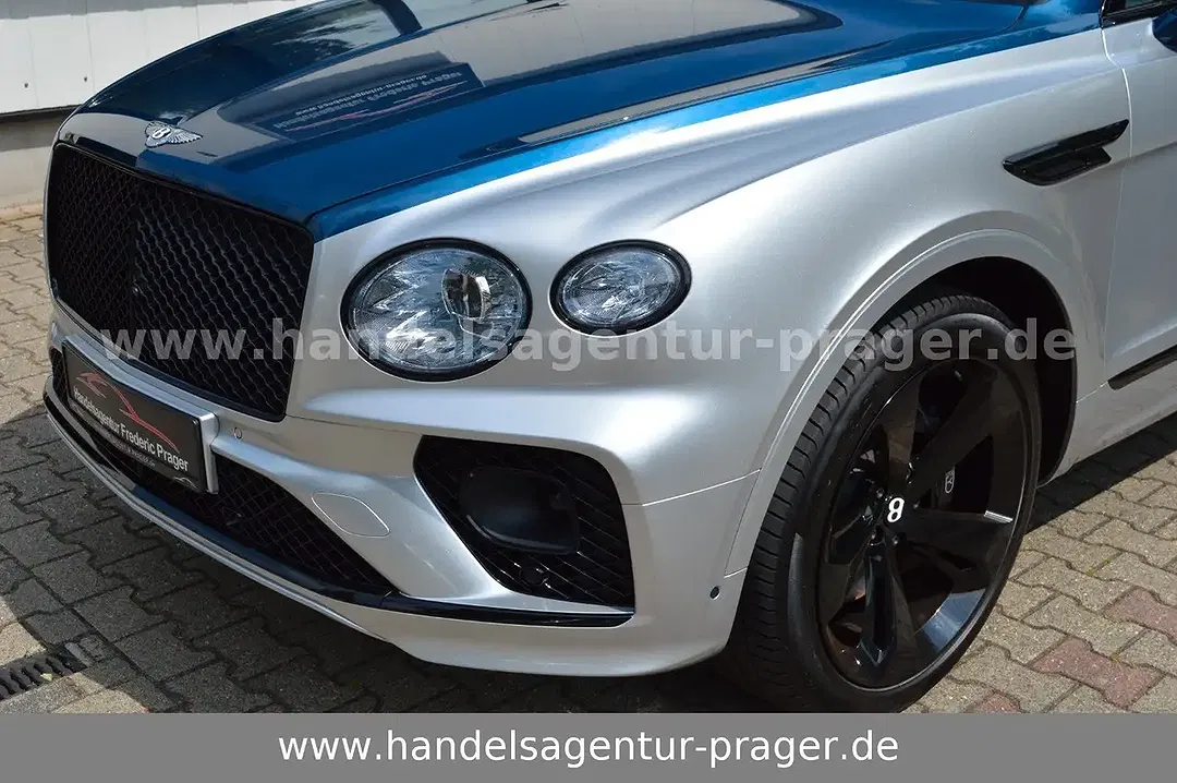 Bentley Bentayga Hybrid 4WD Azure - Thumbnail 4