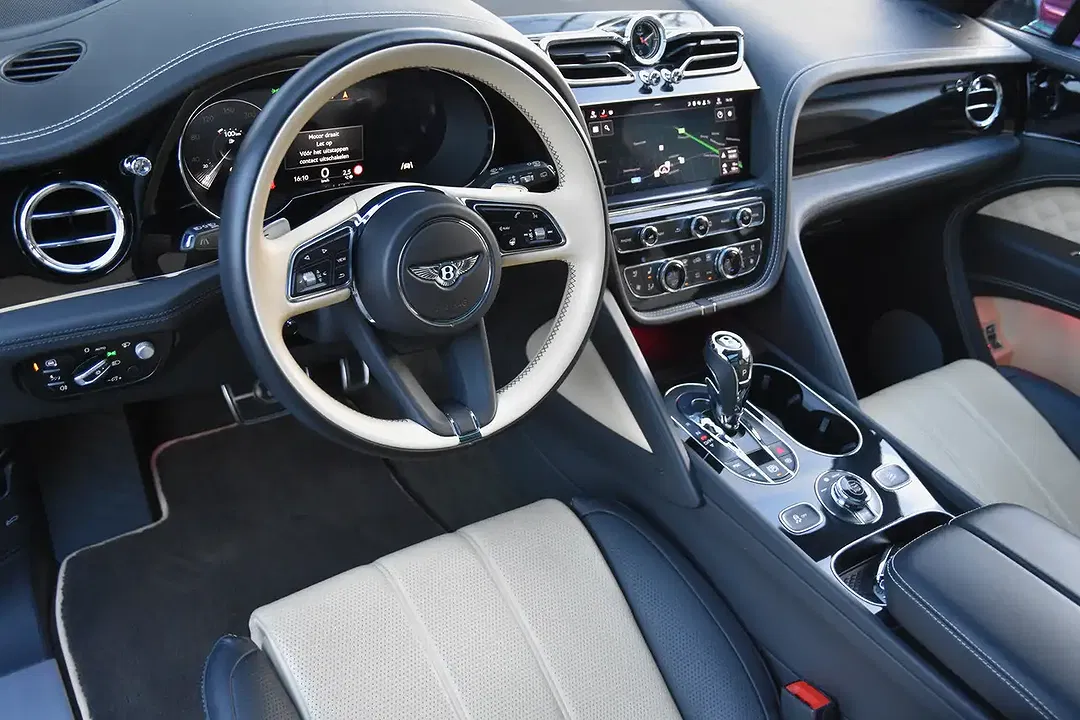 Bentley Bentayga 4.0 V8 S Mulliner - Thumbnail 4