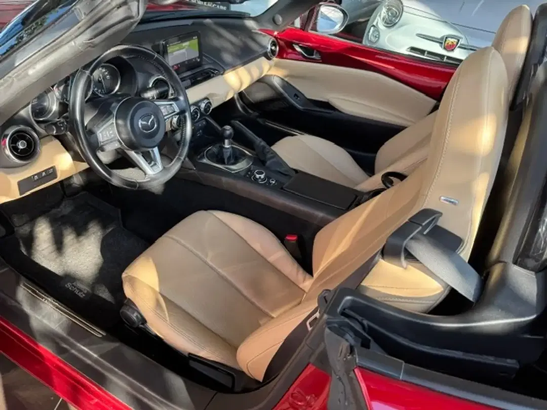 Mazda MX-5 Selection - Thumbnail 11