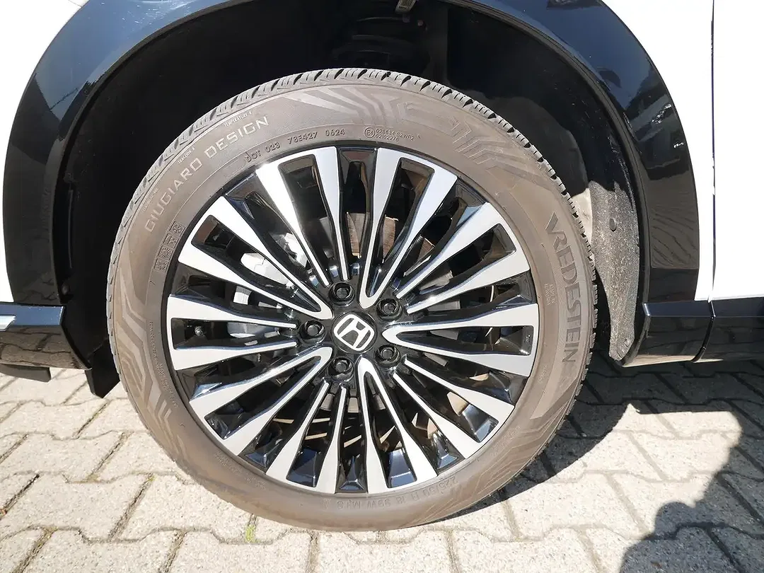 Honda e:Ny1 - Thumbnail 11