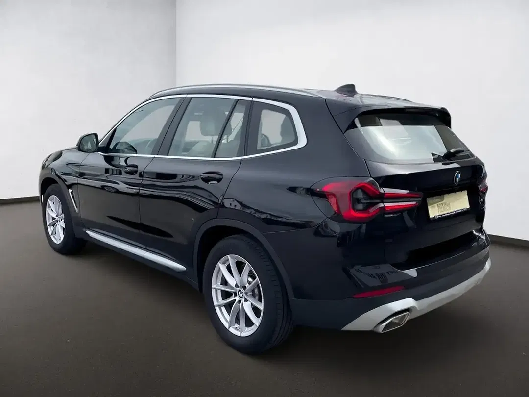 BMW X3 xDrive - Thumbnail 3