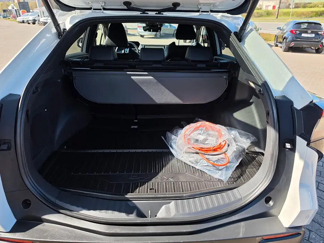 Toyota bZ4X Comfort - Thumbnail 3