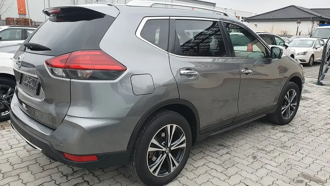 Nissan X-Trail Visia - Thumbnail 8