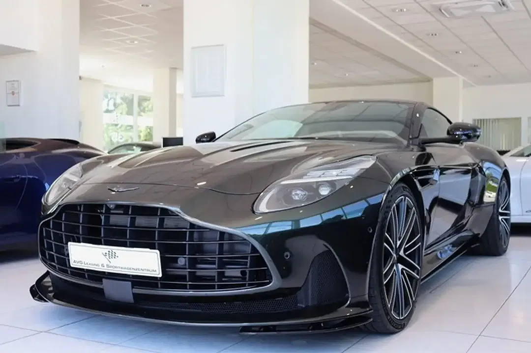Aston Martin DB12 Coupe - Thumbnail 3