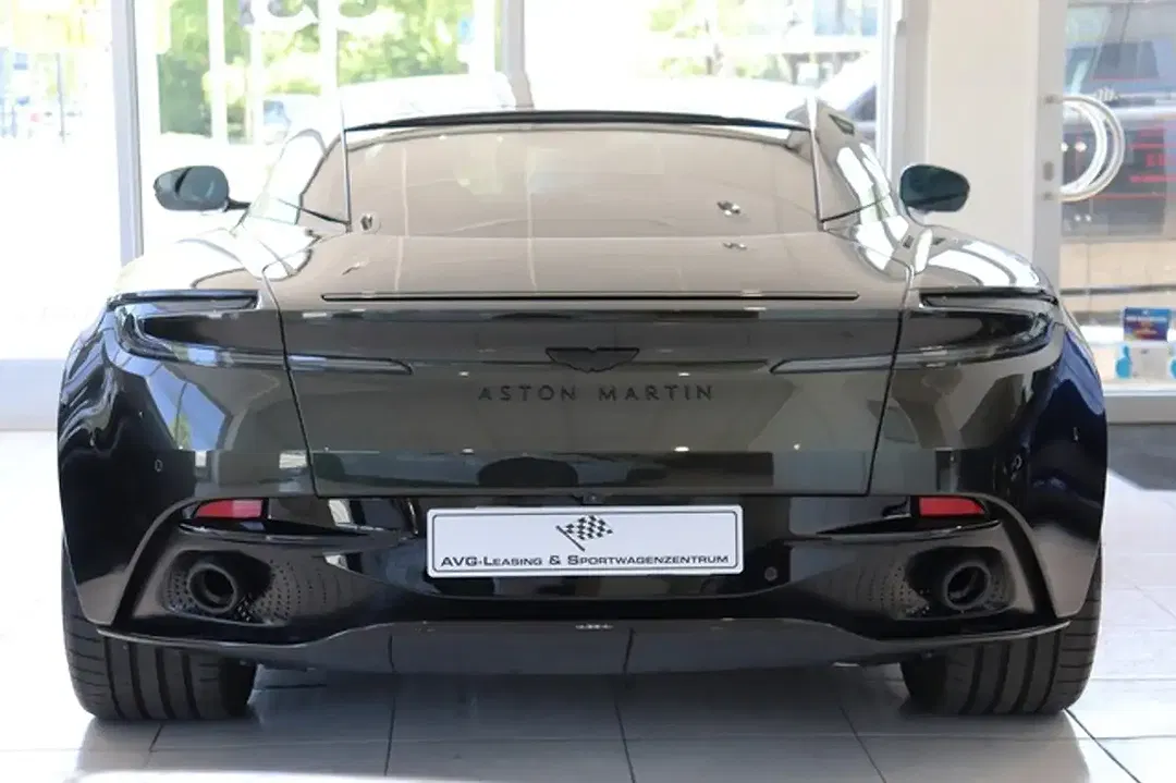 Aston Martin DB12 Coupe - Thumbnail 5
