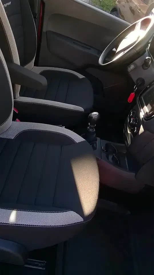 Dacia Lodgy dCi Stepway - Thumbnail 11