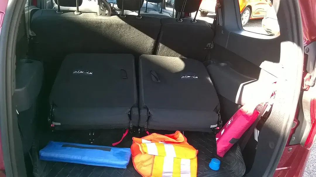 Dacia Lodgy dCi Stepway - Thumbnail 17