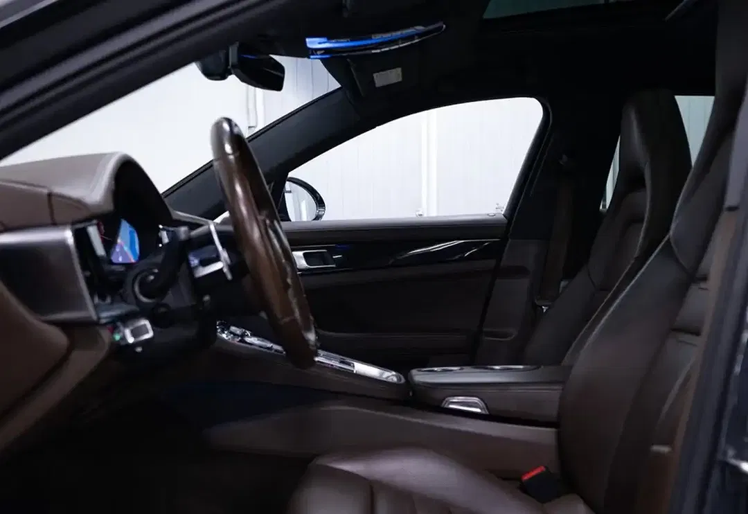 Porsche Panamera E-Hybrid 4 Sport Turismo - Thumbnail 13