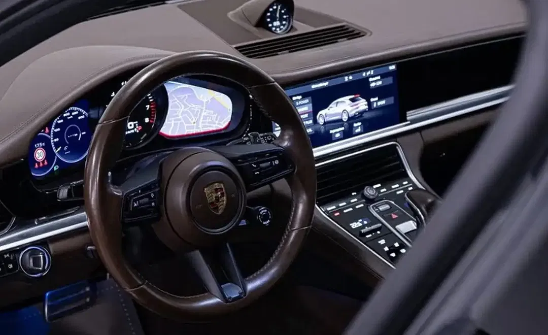 Porsche Panamera E-Hybrid 4 Sport Turismo - Thumbnail 9