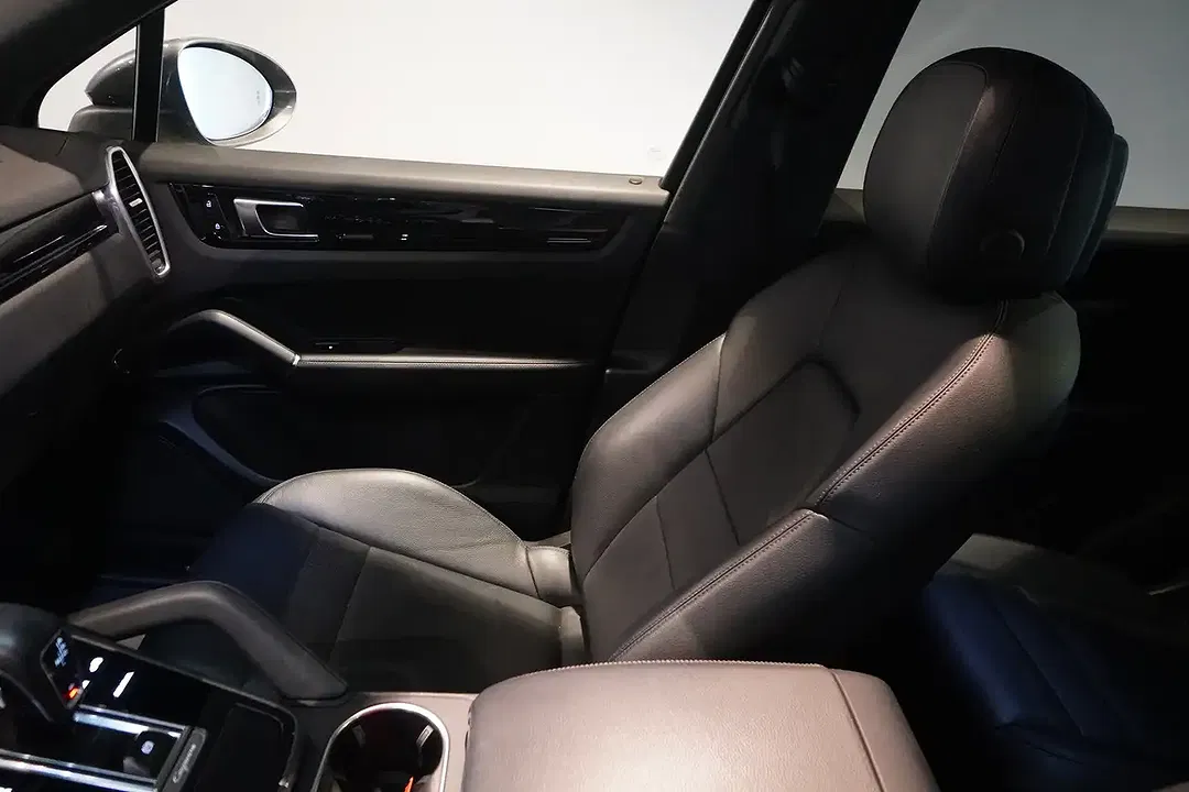 Porsche Cayenne 3.0 V6 - Thumbnail 11