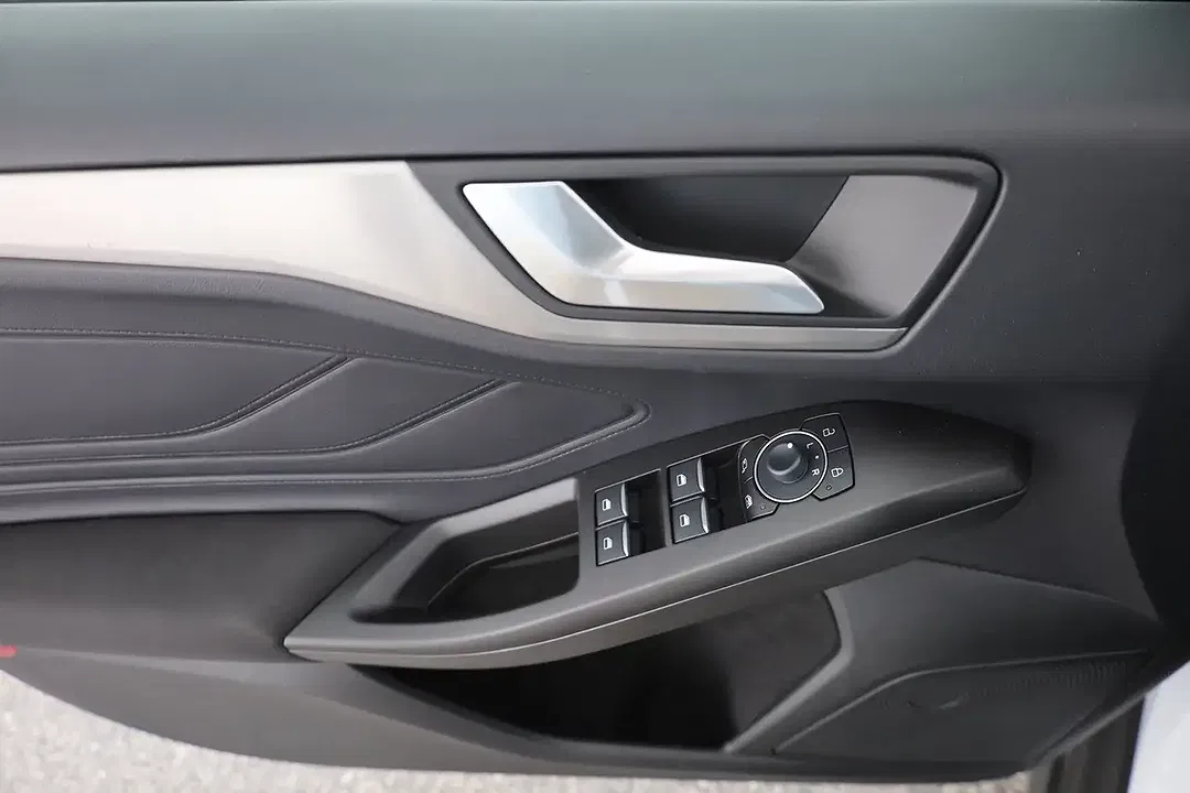 Ford Focus 1.0 EcoBoost Titanium - Thumbnail 22