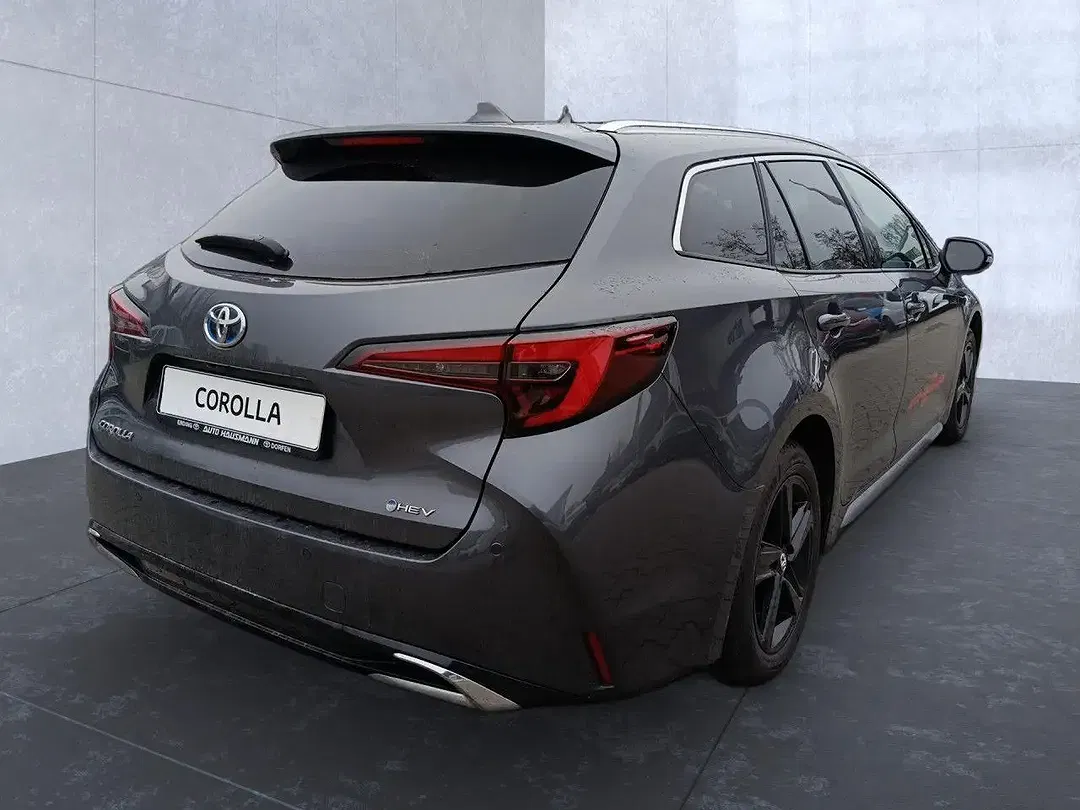 Toyota Corolla Hybrid Teamplayer - Thumbnail 3