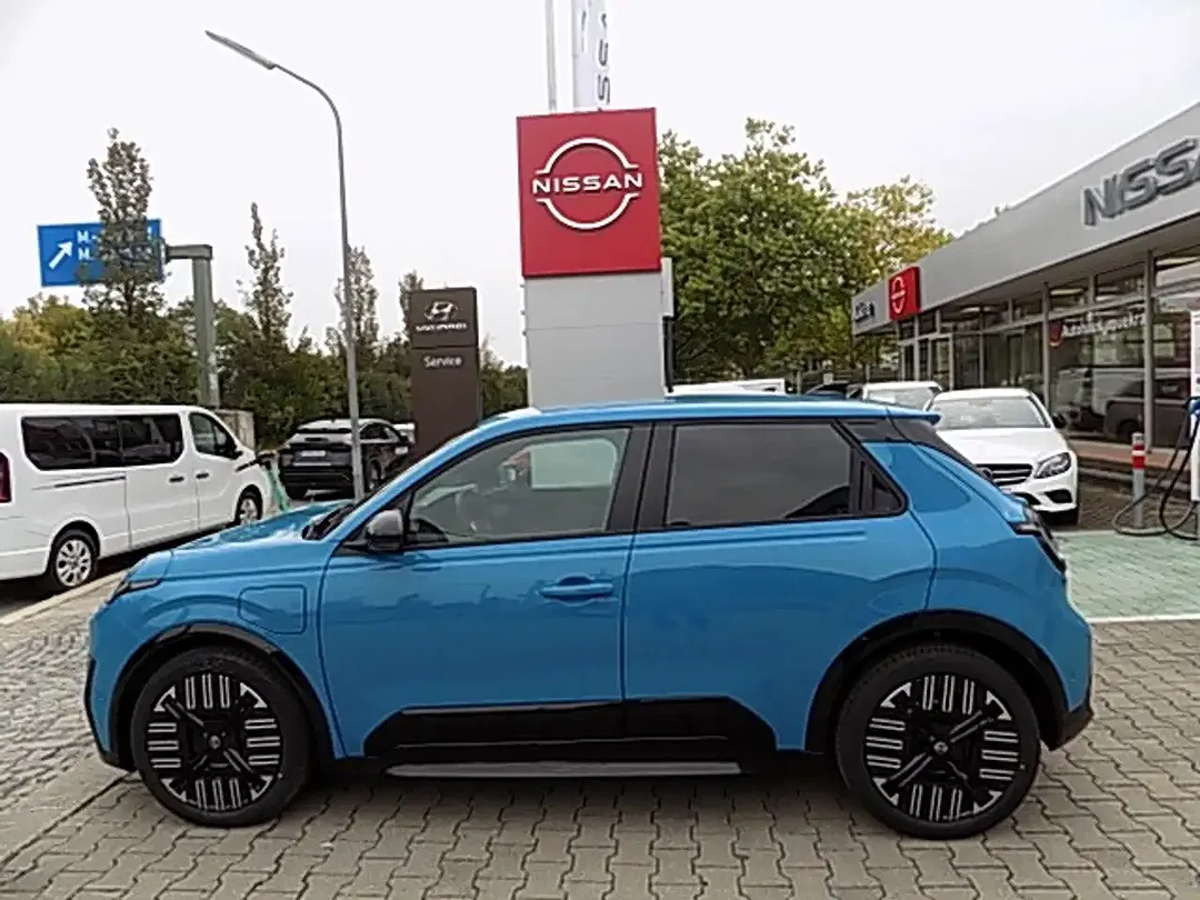Nissan Micra - Thumbnail 7