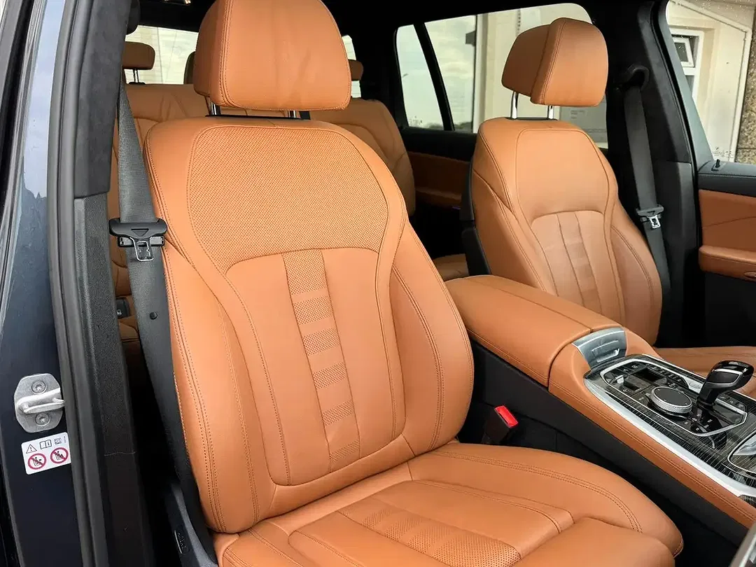 BMW X7 M Sport Lounge - Thumbnail 17