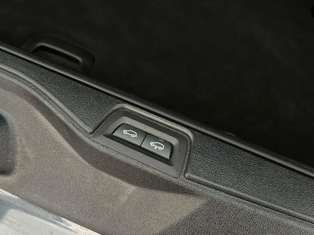 BMW X7 M Sport Lounge - Thumbnail 24