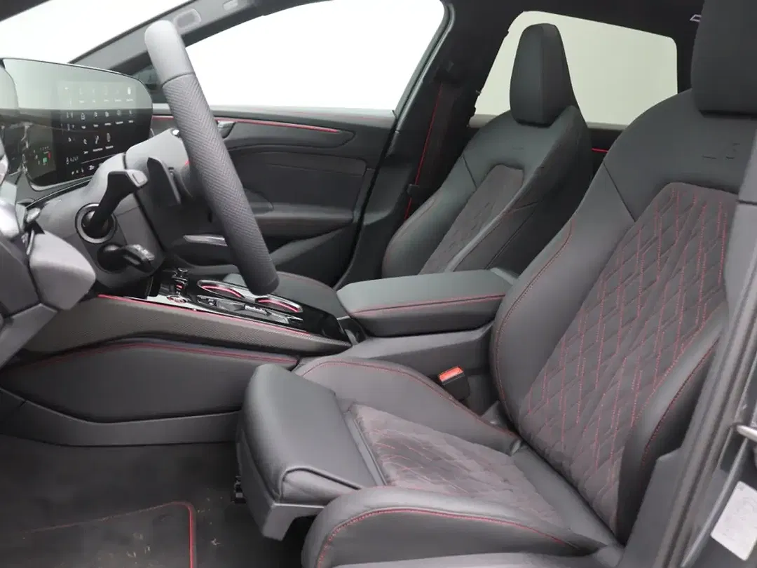 Audi A6 2.0 TFSI quattro Avant Edition One - Thumbnail 10