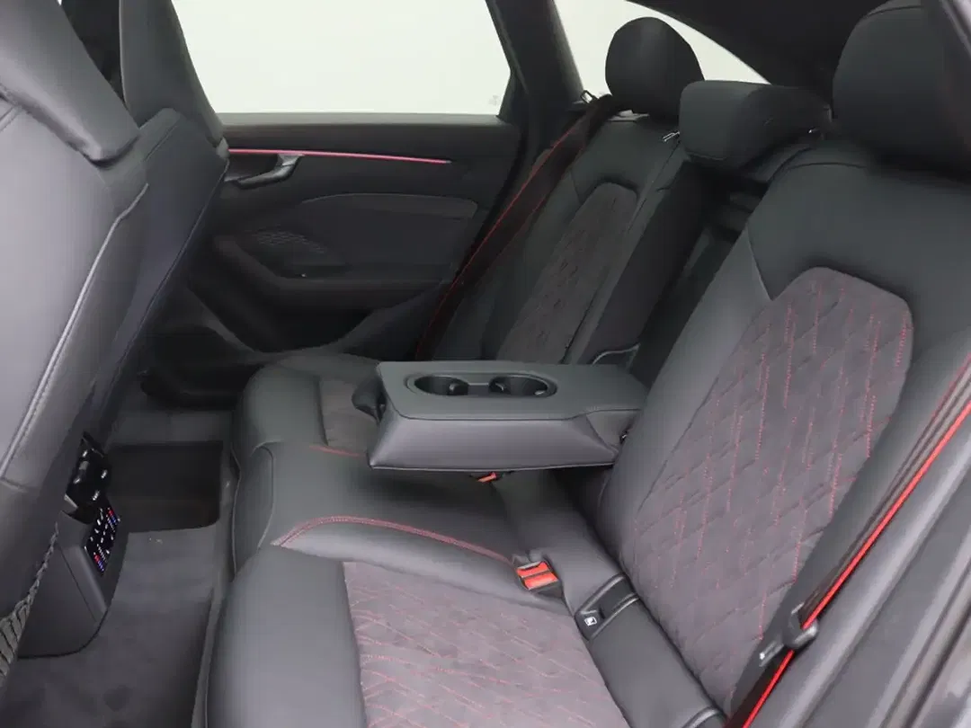 Audi A6 2.0 TFSI quattro Avant Edition One - Thumbnail 11