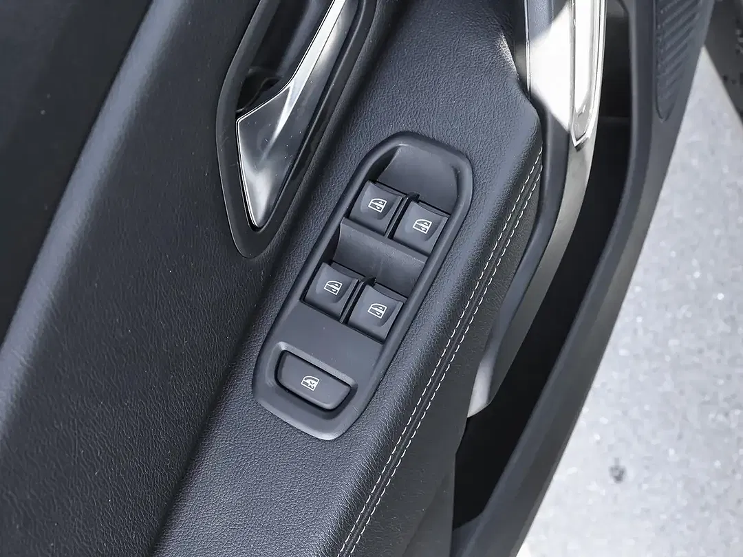 Dacia Duster TCe Prestige - Thumbnail 11