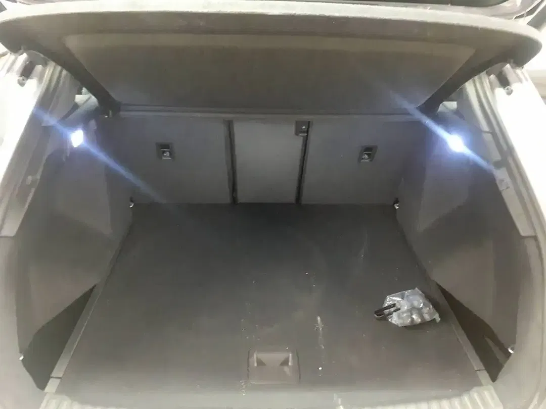 Audi Q4 e-tron 45 - Thumbnail 6