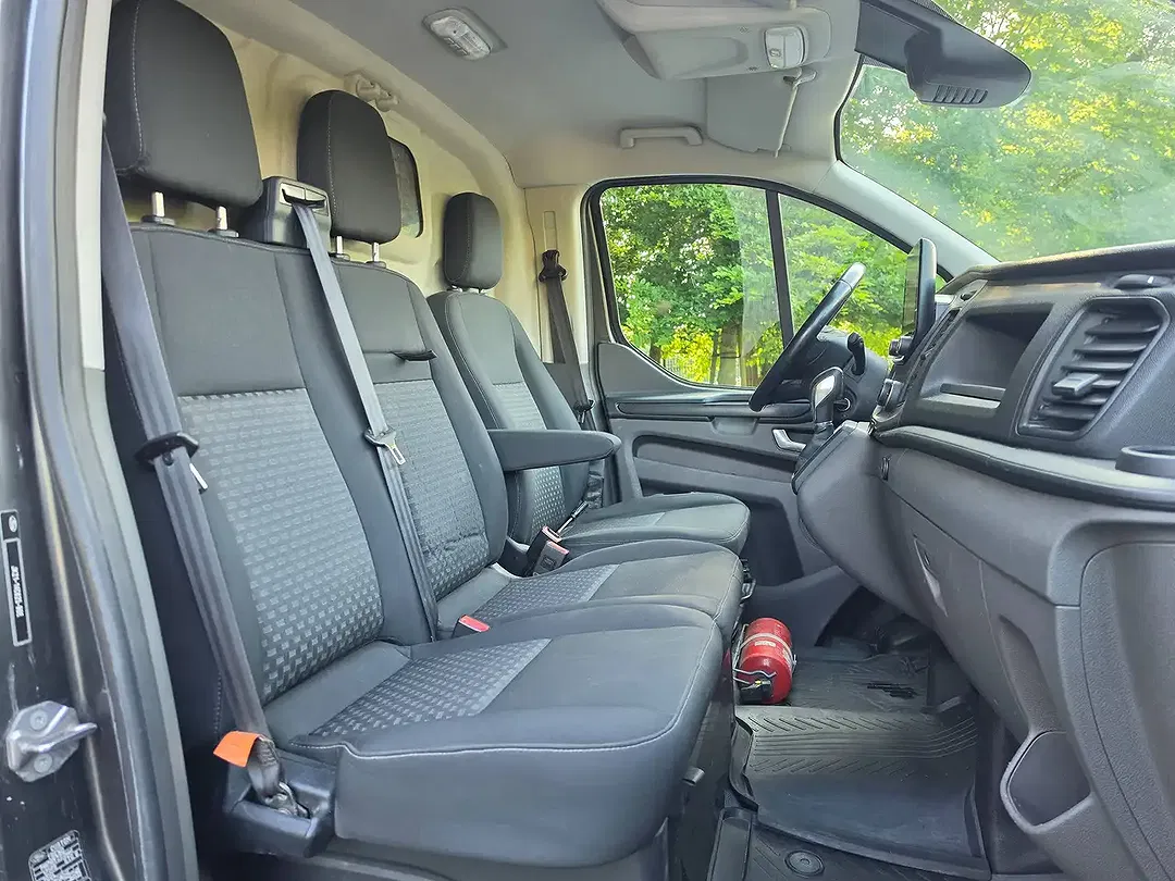 Ford Transit Custom L2H1 Limited - Thumbnail 14