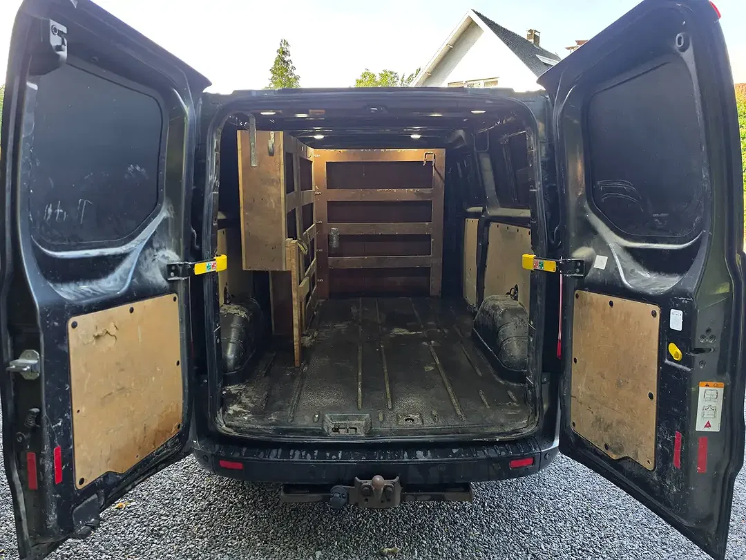 Ford Transit Custom L2H1 Limited - Thumbnail 7