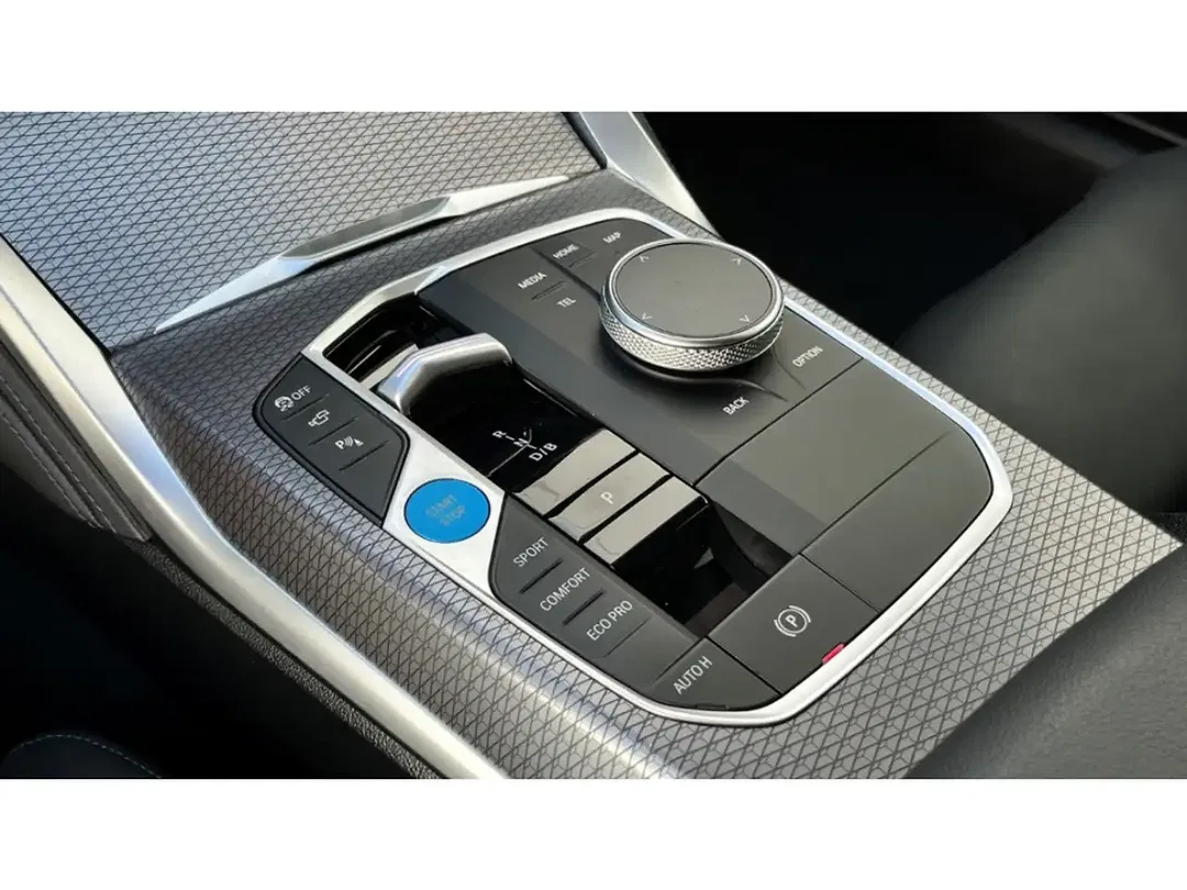 BMW i4 Gran Coupe - Thumbnail 11