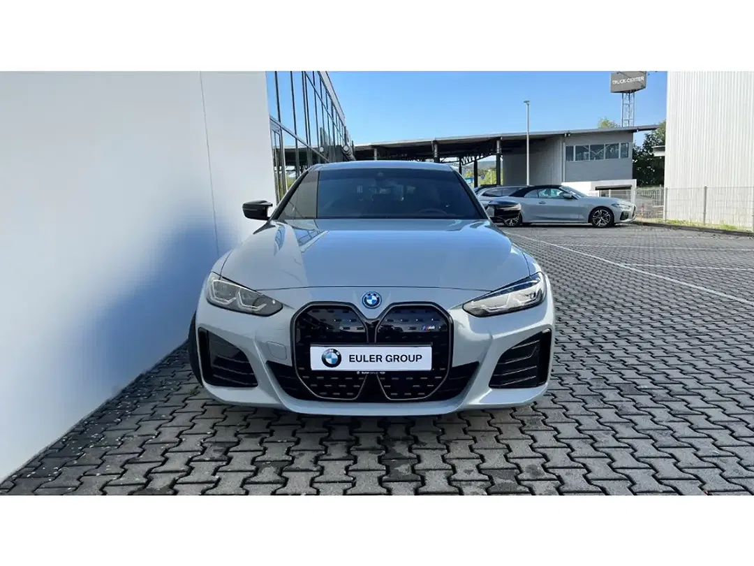 BMW i4 Gran Coupe - Thumbnail 3