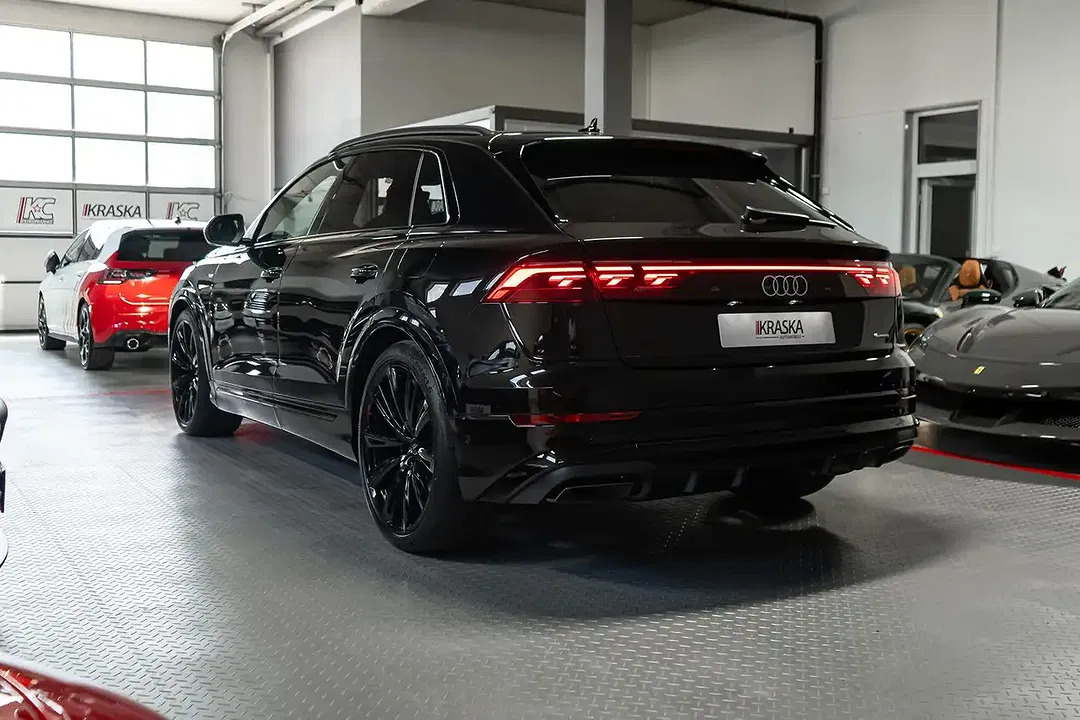 Audi Q8 60 TFSI e quattro S line - Thumbnail 11