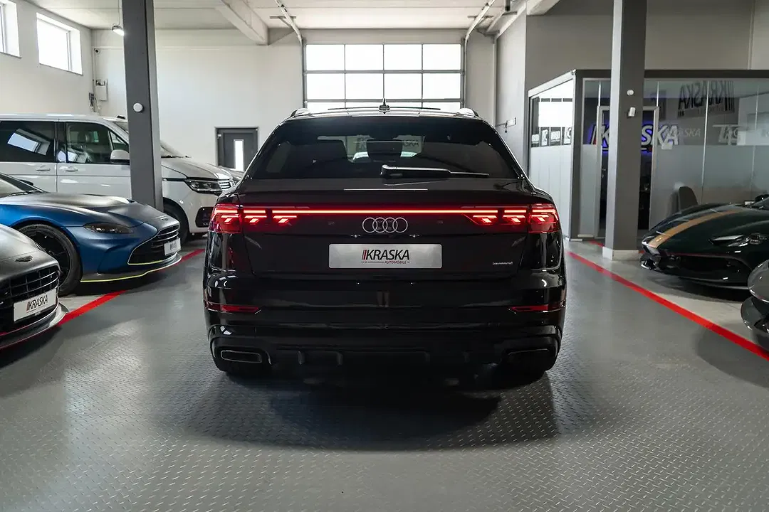 Audi Q8 60 TFSI e quattro S line - Thumbnail 9