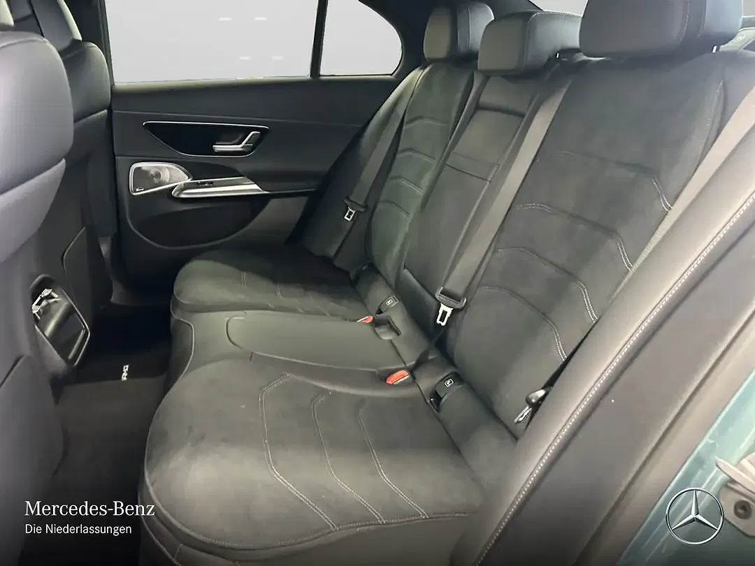 Mercedes-Benz E 220 AMG - Thumbnail 11