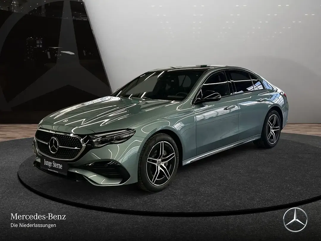 Mercedes-Benz E 220 AMG - Thumbnail 1