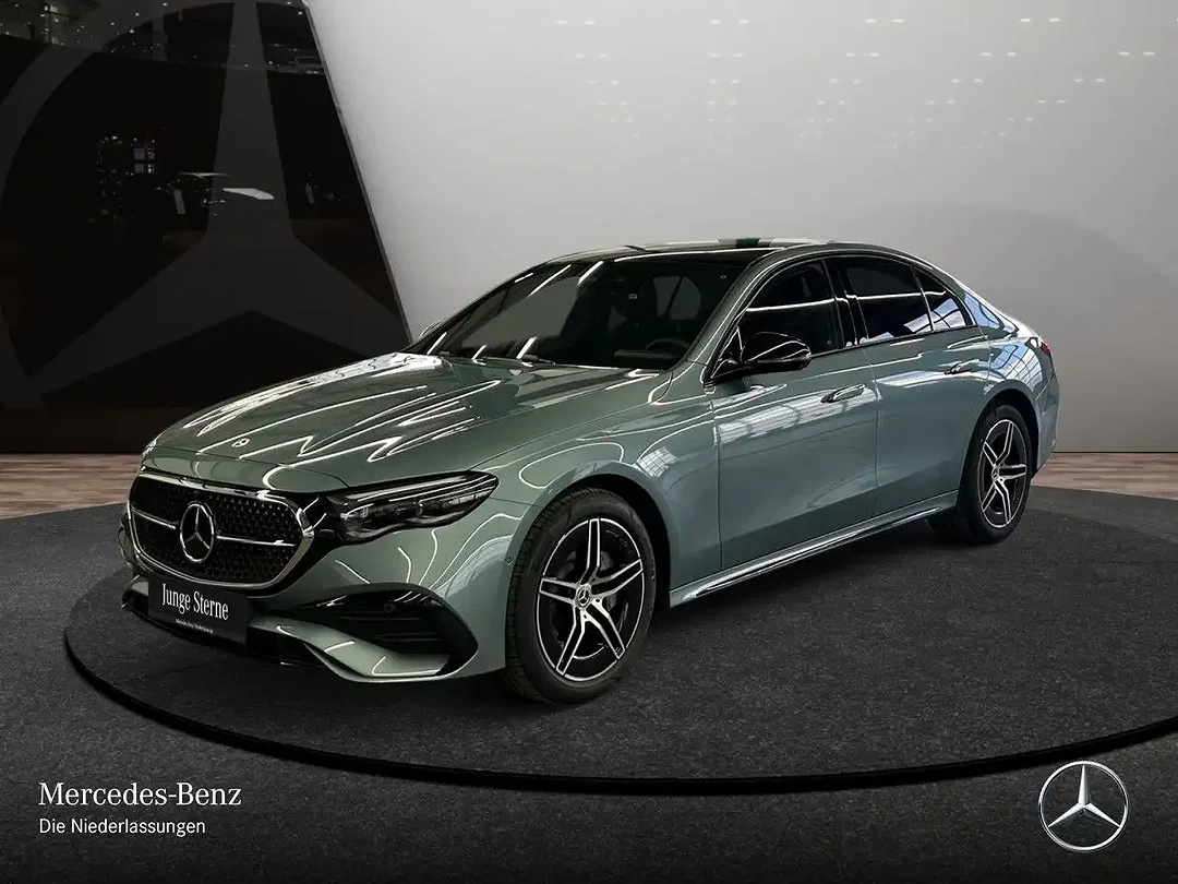 Mercedes-Benz E 220 AMG - Afbeelding 1