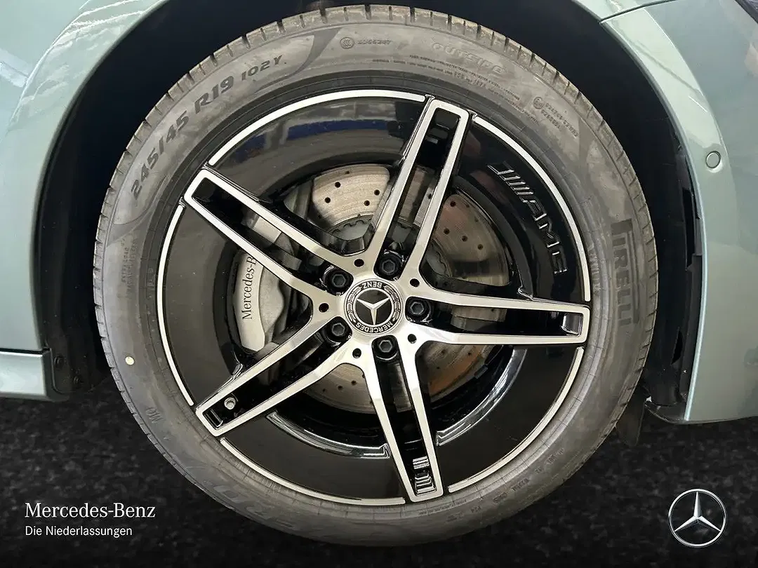 Mercedes-Benz E 220 AMG - Thumbnail 5
