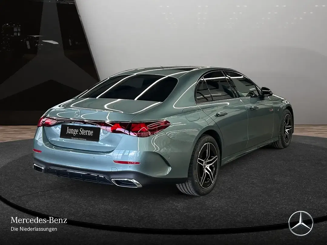 Mercedes-Benz E 220 AMG - Thumbnail 7