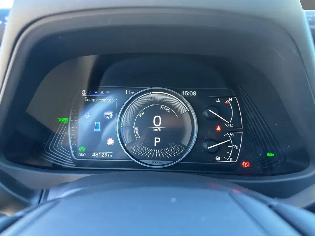 Lexus UX 250h Style Edition - Thumbnail 11