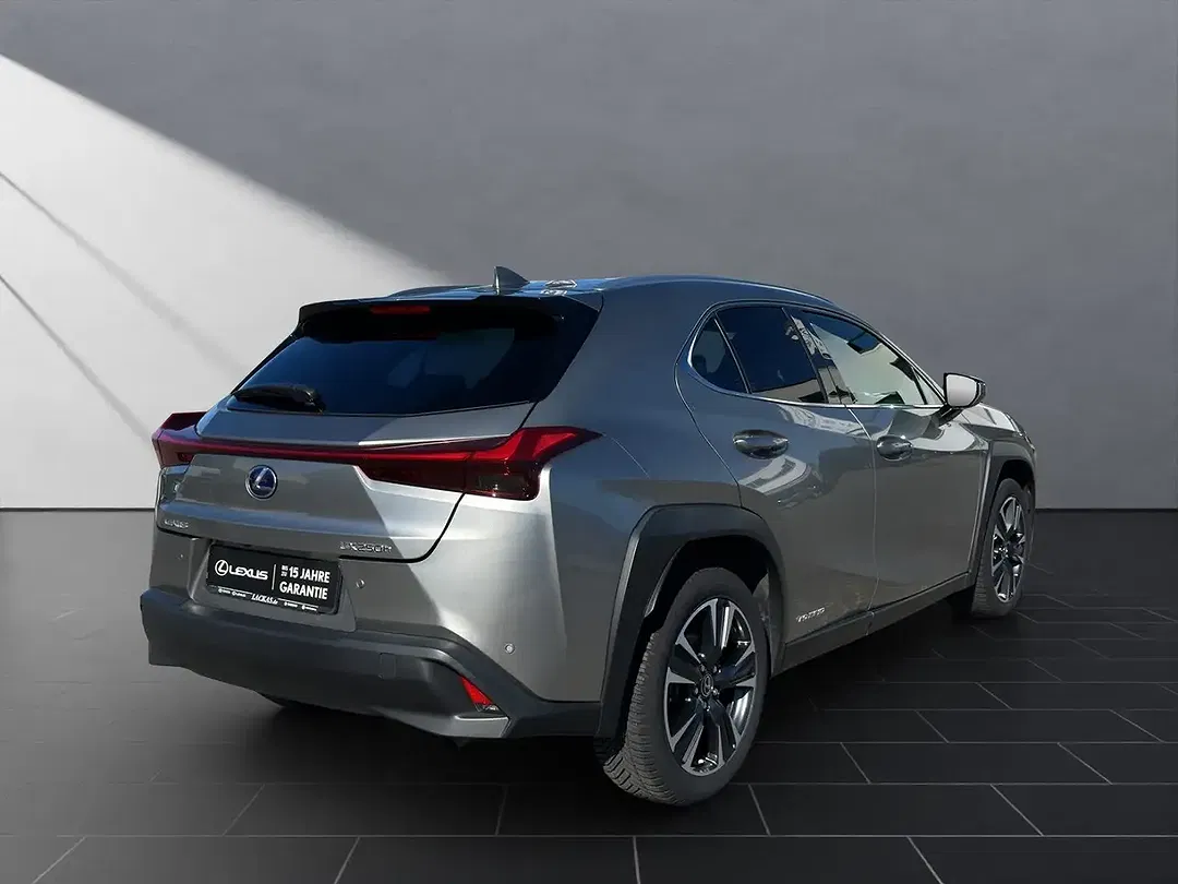 Lexus UX 250h Style Edition - Thumbnail 5