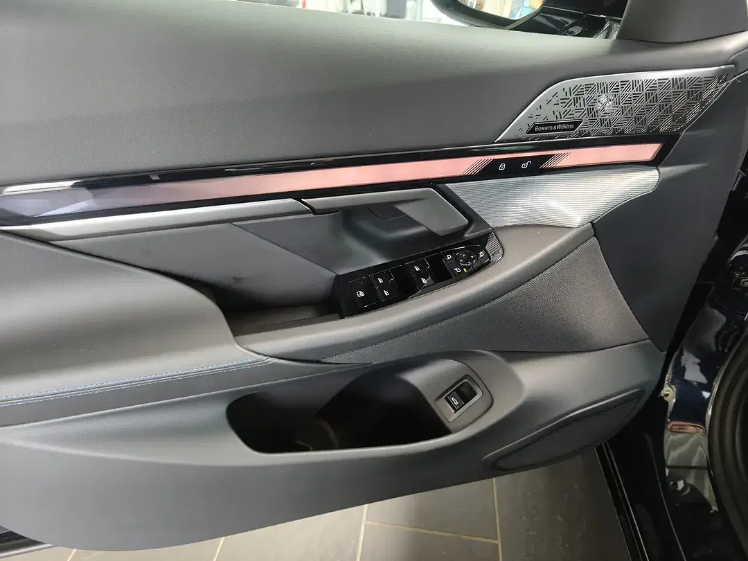 BMW 520 Touring M Sport Pro - Thumbnail 10