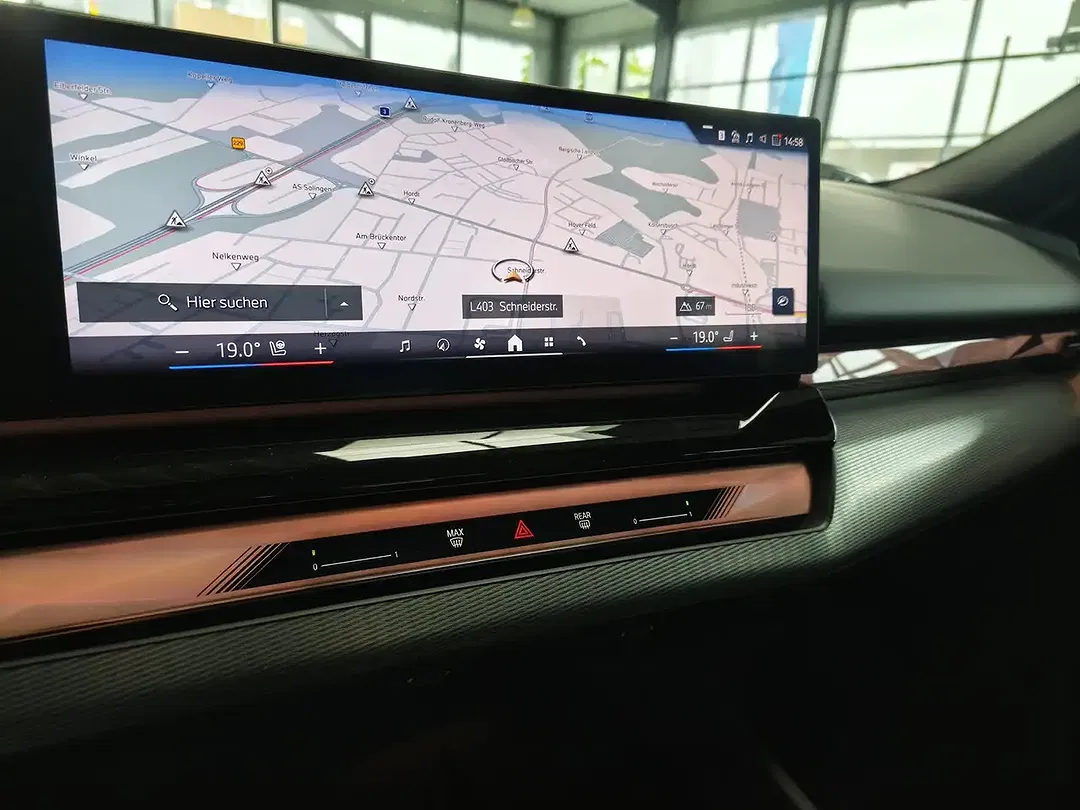 BMW 520 Touring M Sport Pro - Thumbnail 15