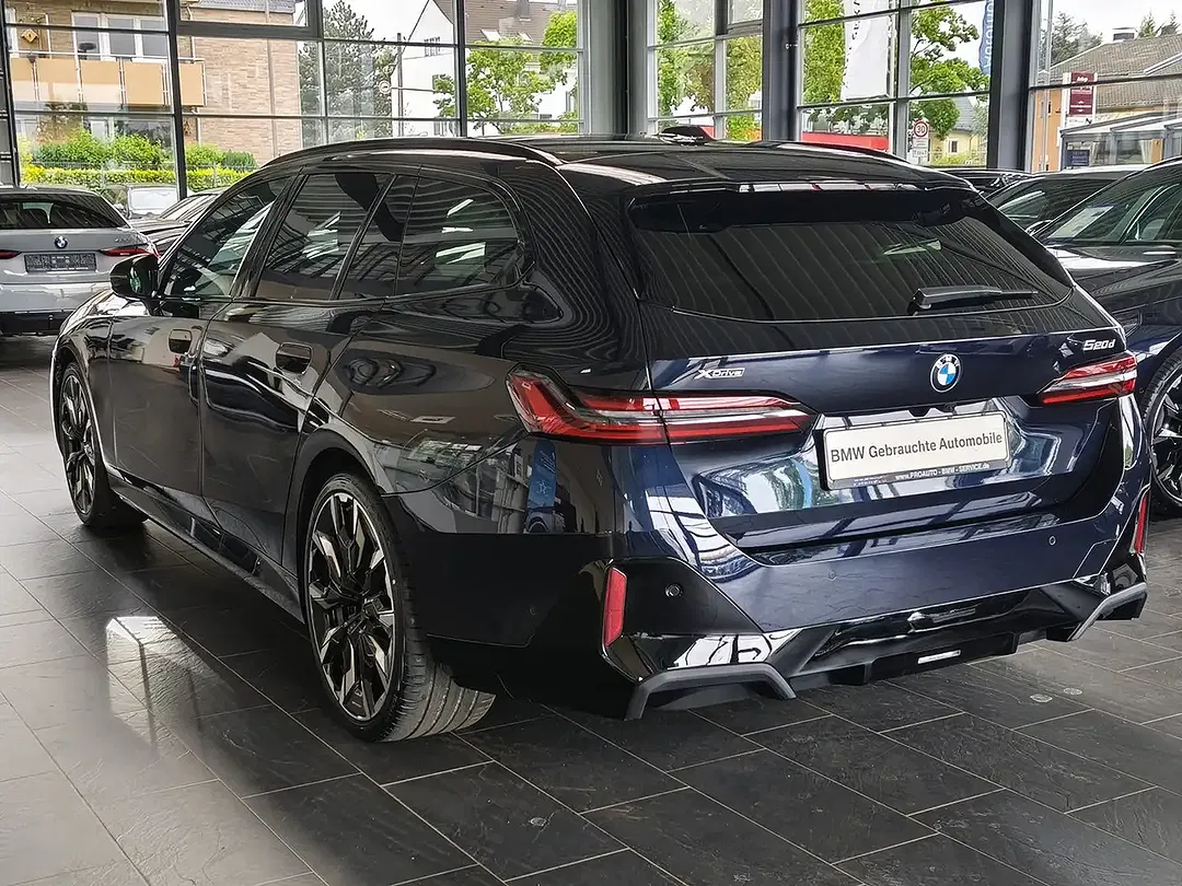 BMW 520 Touring M Sport Pro - Thumbnail 4