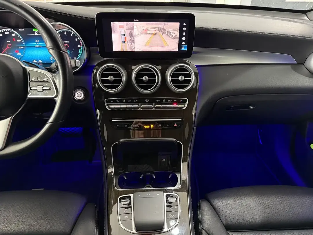 Mercedes-Benz GLC 300 4MATIC - Thumbnail 5