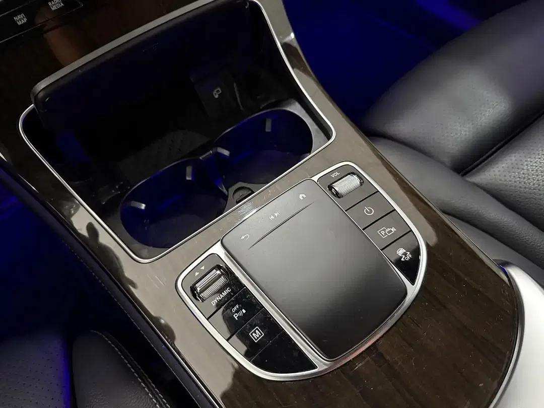 Mercedes-Benz GLC 300 4MATIC - Thumbnail 8