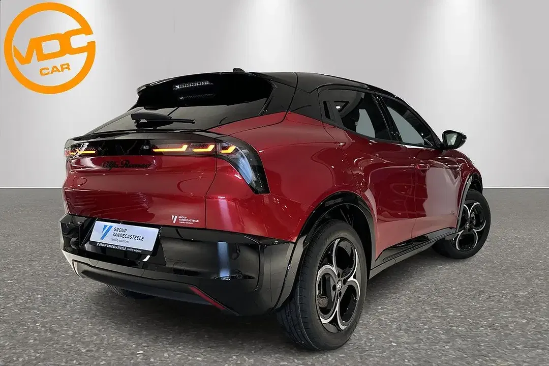 Alfa Romeo Junior Elettrica BEV - Thumbnail 3