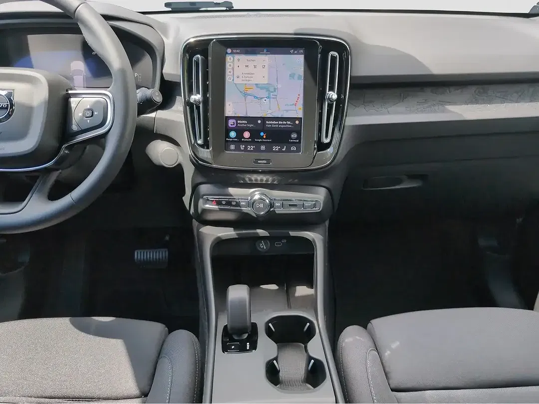 Volvo EX40 Plus - Thumbnail 11