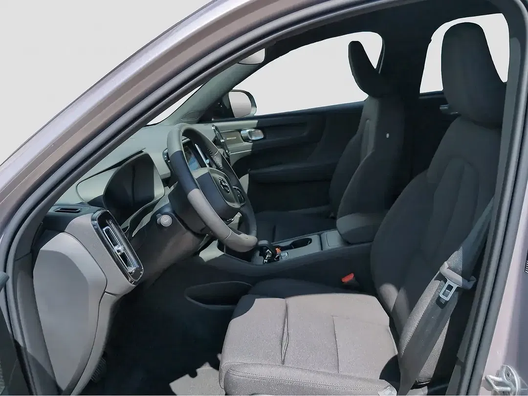Volvo EX40 Plus - Thumbnail 9