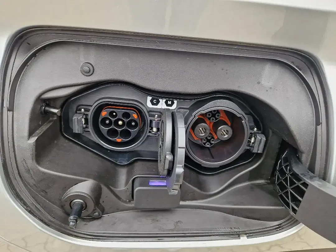 Mitsubishi Eclipse Cross 2.4 PHEV Hybrid MIVEC 4WD Select - Thumbnail 6